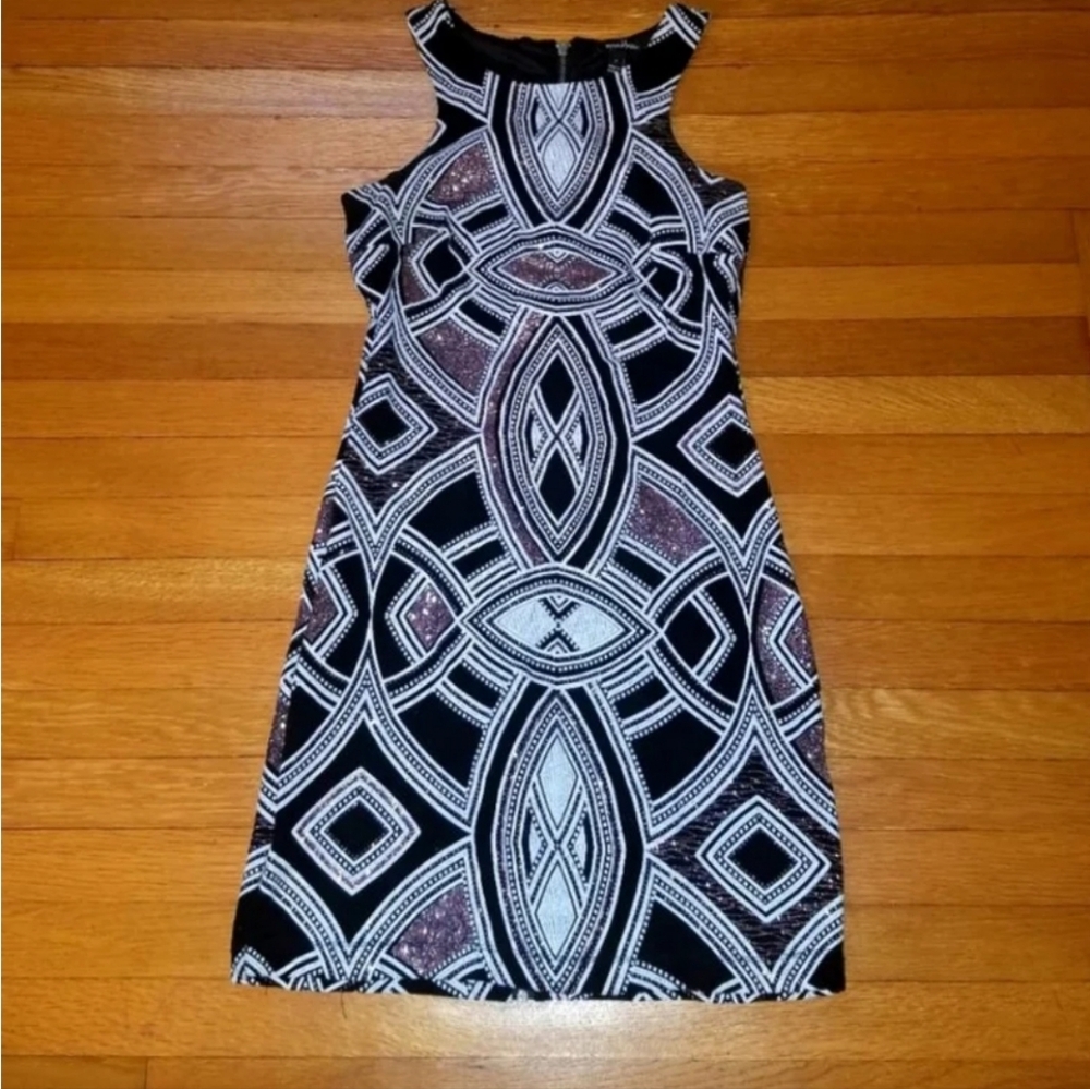 Speechless dress. Black, white and pink shimmer. Zipper back. Sleeveless.